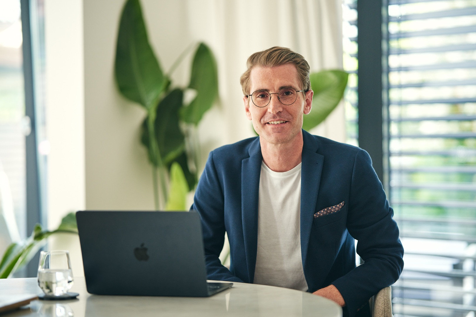 Eric Tüscher | Vision Lead | Karriere- und Sichtbarkeitsexperte